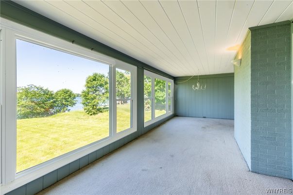 Empty room, Interior, Sun Room