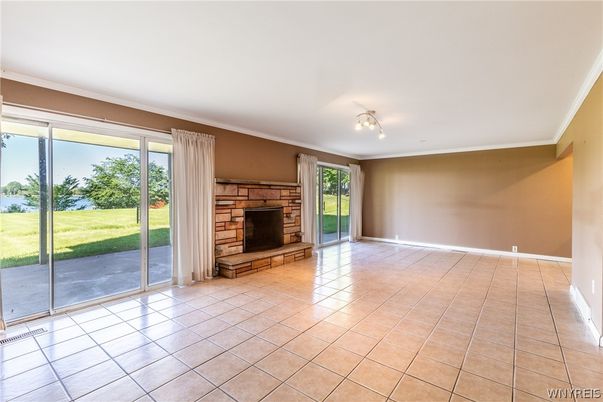 Empty room, Fireplace, Interior