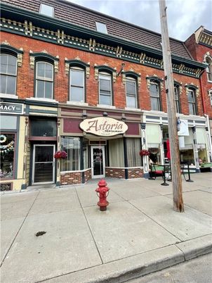 Exterior, Facade, Brick Facade, Rowhouse