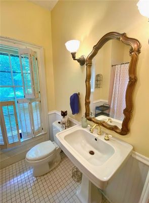 Bathroom, Interior