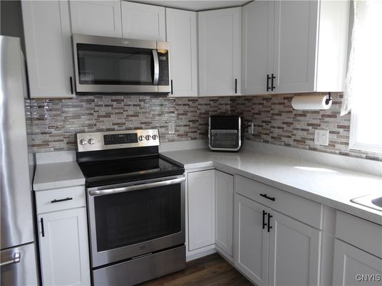 Interior, Kitchen, Stainless Steel Appliances, Wood Texture Flooring