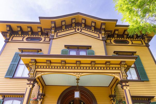 Exterior, Facade, Rowhouse