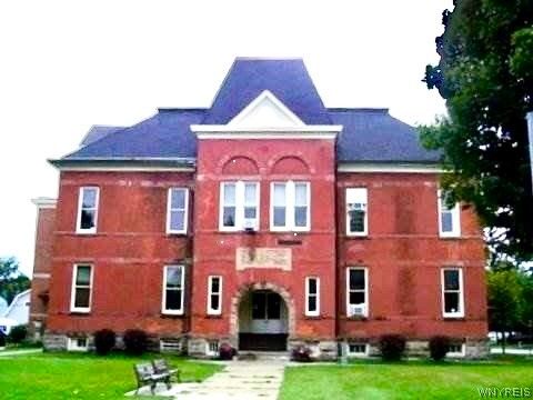 Exterior, Facade, Brick Facade, Georgian