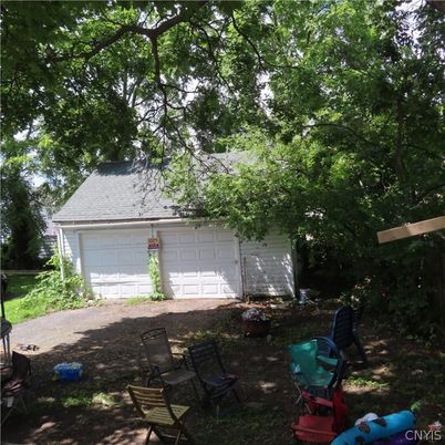 Detached Garage, Exterior
