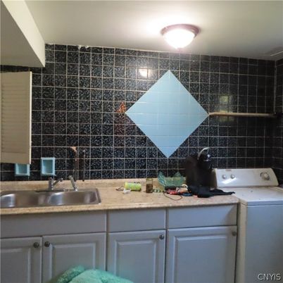 Interior, Washer