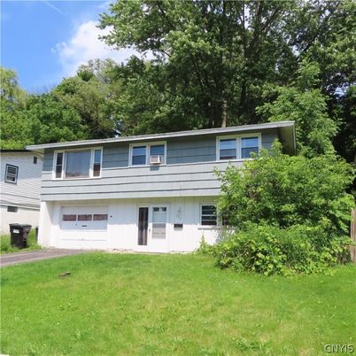 Attached, Exterior, Facade, Raised Ranch
