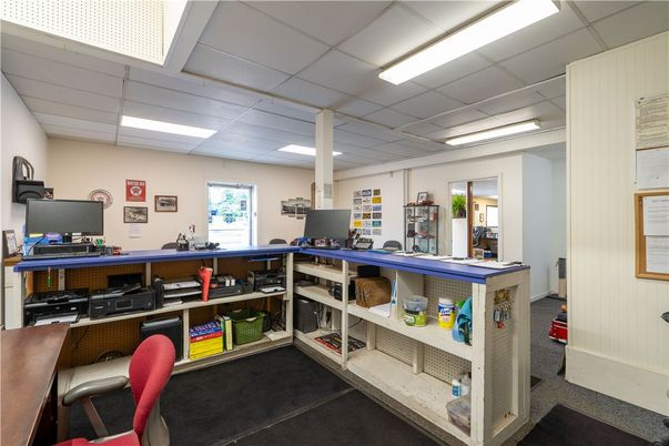 Home Office, Interior