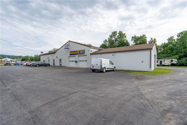 Detached Garage, Exterior