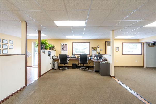 Home Office, Interior
