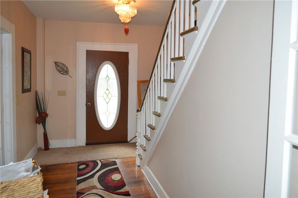 Chandelier, Interior, Wood Texture Flooring