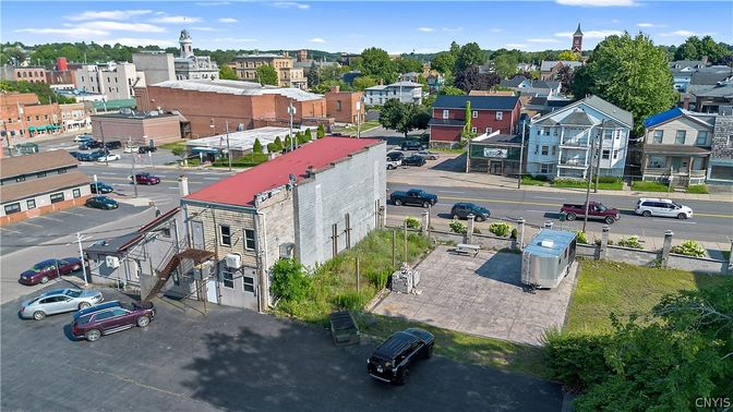 Exterior, Drone