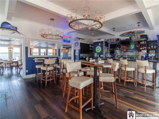 Chandelier, Dining room, Interior, Pendant Lights, Recessed Lighting, Wood Texture Flooring