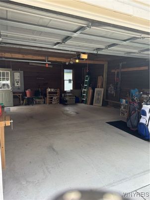 Garage, Interior