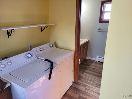 Interior, Utility Closets, Washer, Wood Texture Flooring
