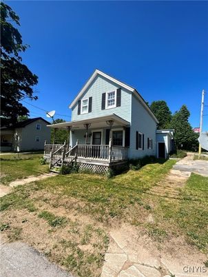 Backyard, Exterior, Facade, Farmhouse