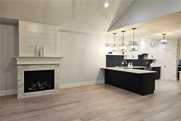 Fireplace, Interior, Kitchen, Pendant Lights, Recessed Lighting, Wood Texture Flooring