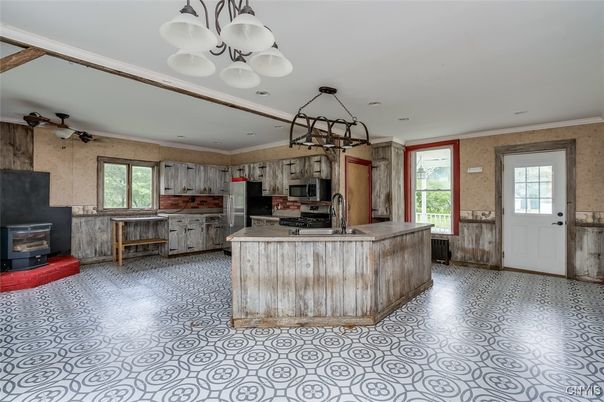Chandelier, Interior, Kitchen