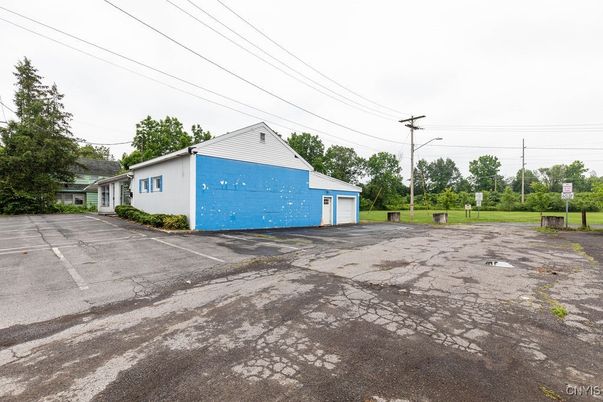 Backyard, Detached Garage, Exterior