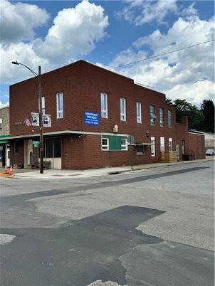 Exterior, Facade, Brick Facade, Condo Building