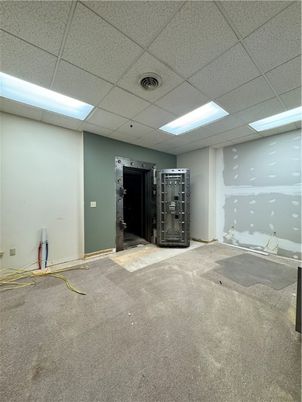 Empty room, Interior, Recessed Lighting
