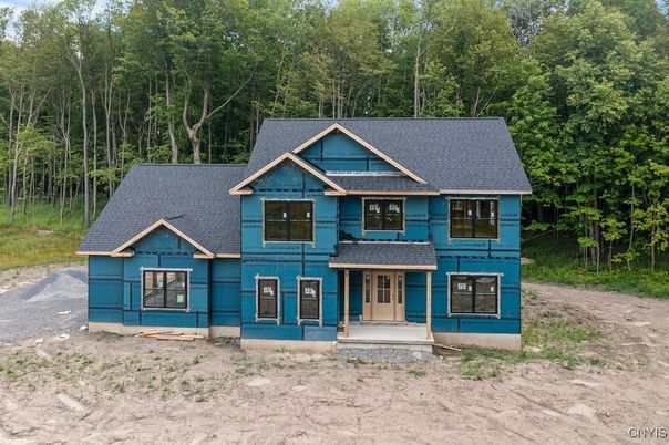 Exterior, Facade, Farmhouse