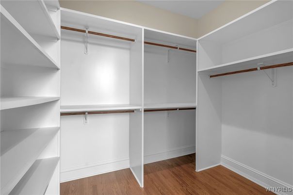 Interior, Walk-in Closets, Wood Texture Flooring