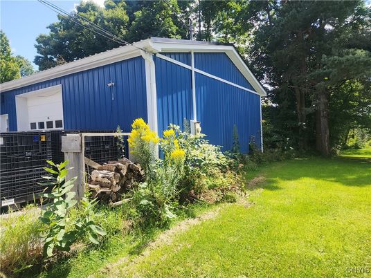 Backyard, Detached Garage, Exterior