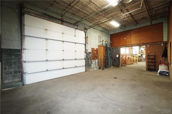 Garage, Interior