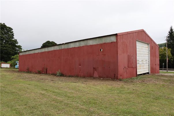 Backyard, Detached Garage, Exterior