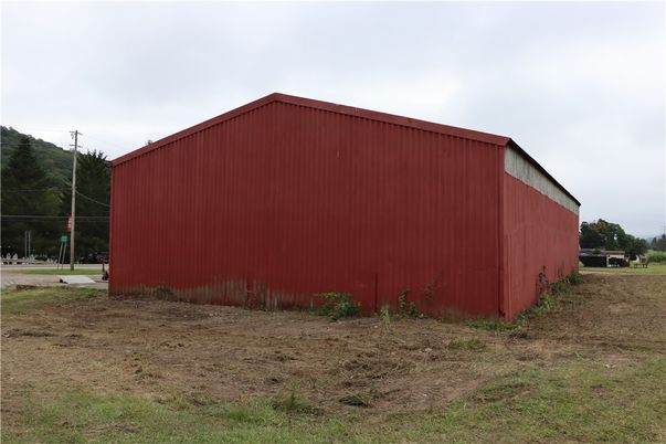 Detached Garage, Exterior