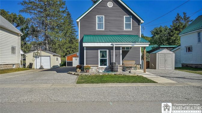 Detached Garage, Exterior