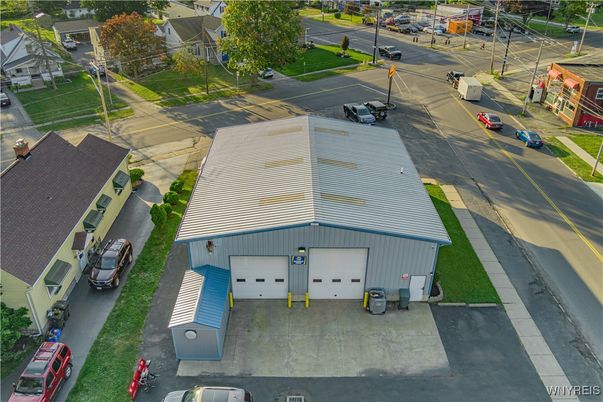 Exterior, Drone
