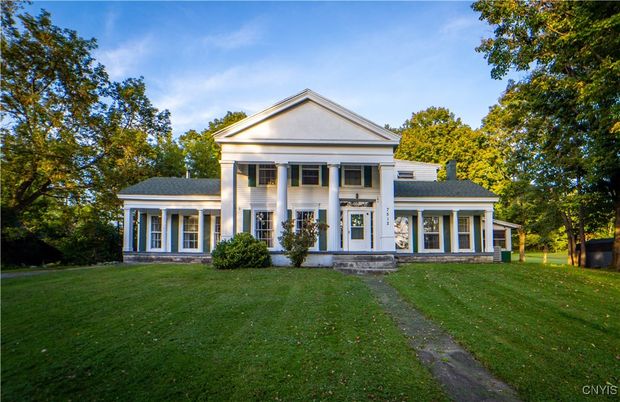 Backyard, Exterior, Facade, Georgian