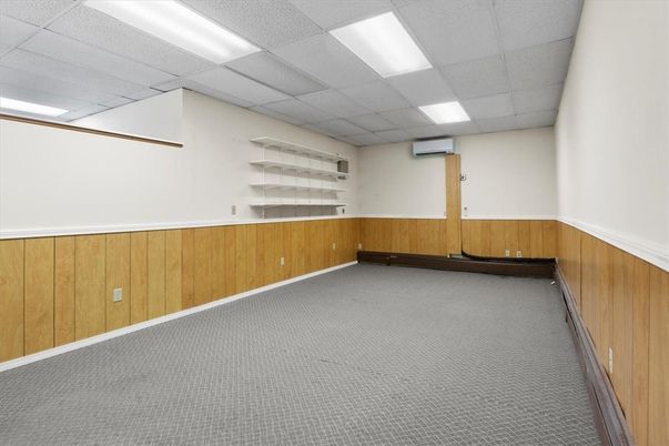 Empty room, Interior, Recessed Lighting, Wooden Walls