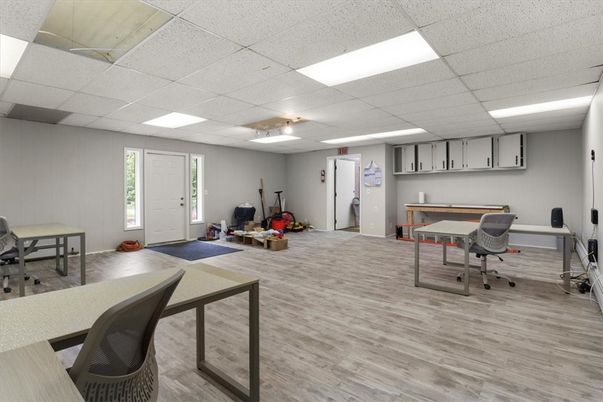 Home Office, Interior, Recessed Lighting, Wood Texture Flooring