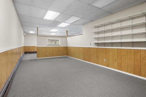Empty room, Interior, Recessed Lighting, Wooden Walls