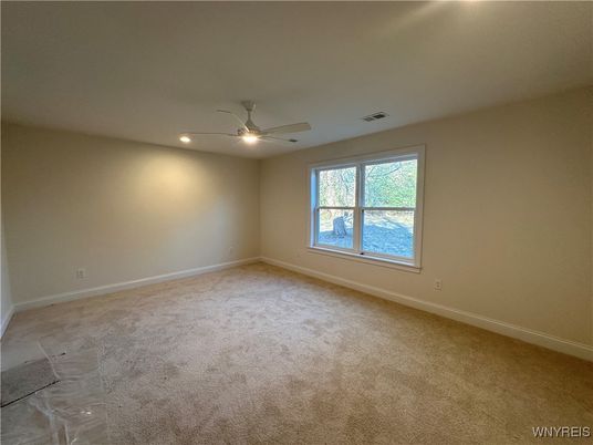 Empty room, Interior, Recessed Lighting
