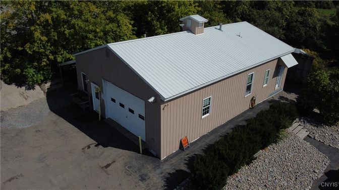 Exterior, Drone