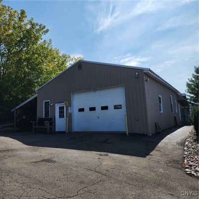 Detached Garage, Exterior