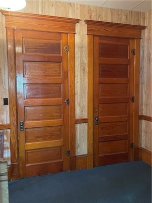 Interior, Wooden Walls