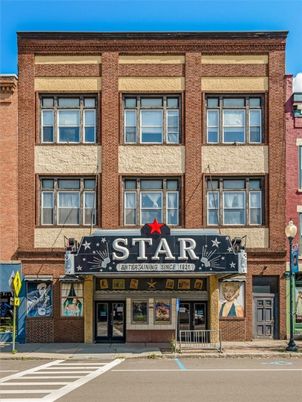 Exterior, Facade, Brick Facade, Rowhouse