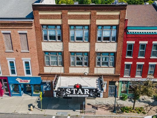 Exterior, Facade, Brick Facade, Rowhouse