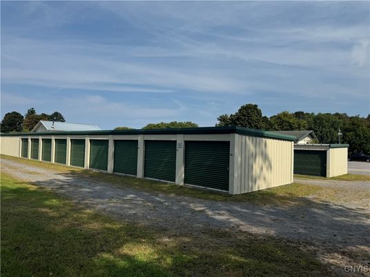 Backyard, Detached Garage, Exterior