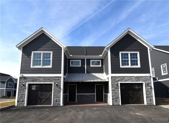 Attached, Exterior, Facade, Rowhouse