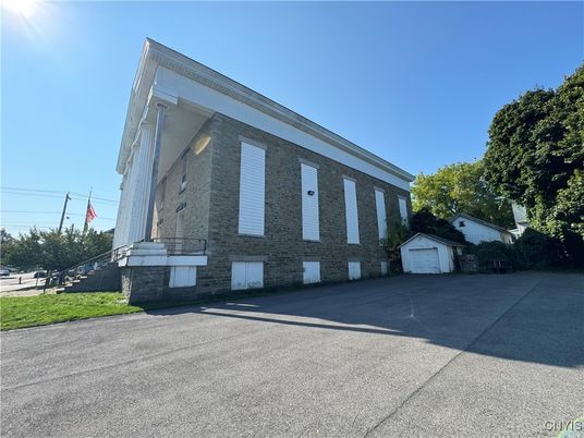 Detached Garage, Exterior