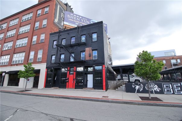 Exterior, Facade, Condo Building