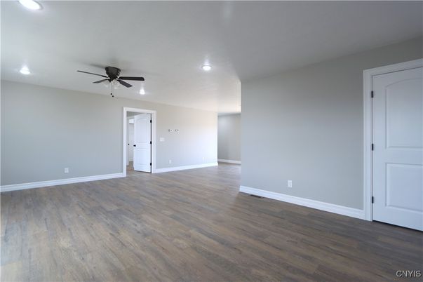 Empty room, Interior, Recessed Lighting, Wood Texture Flooring