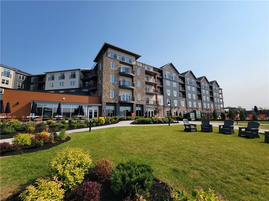 Backyard, Exterior, Facade, Condo Building