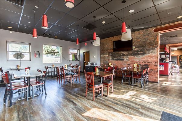 Dining room, Interior, Pendant Lights, Recessed Lighting, Stone Walls, Wood Texture Flooring