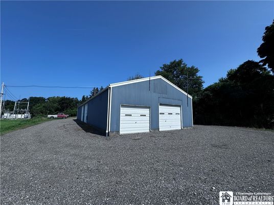 Detached Garage, Exterior